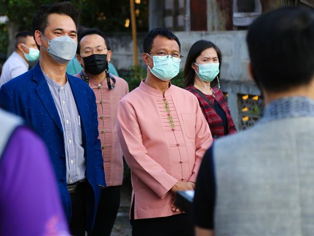 อธิการบดี ม.พะเยา นำคณะผู้บริหาร สนับสนุนชุมชนสร้างเศรษฐกิจเชิงสร้างสรรค์  “ประชาคมกาดหล่ายต้า”