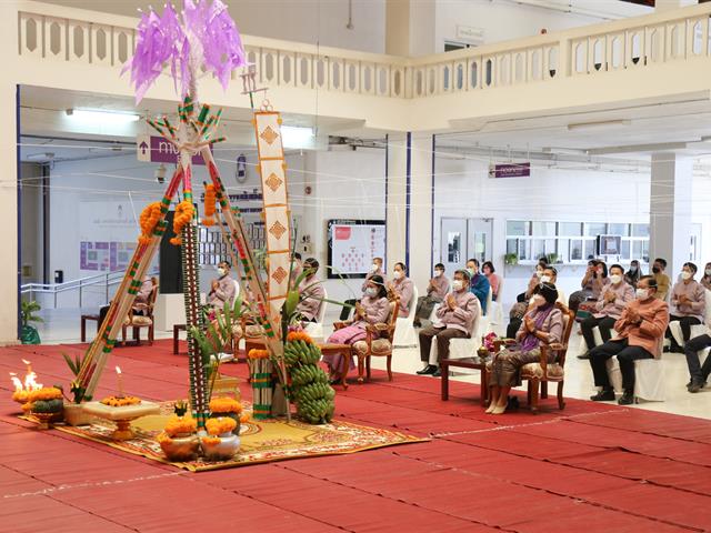 ทำบุญเนื่องในวันขึ้นปีใหม่ 