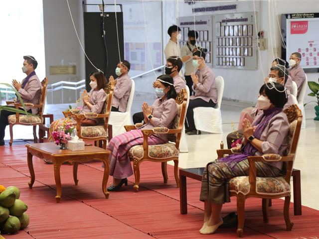 ทำบุญเนื่องในวันขึ้นปีใหม่ 