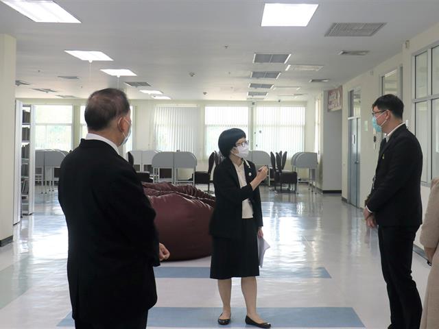 คณะผู้ตรวจประเมินตามเกณฑ์มาตรฐานการศึกษาแพทยศาสตร์