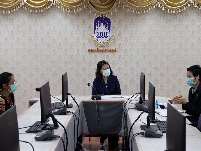 คณะศิลปศาสตร์ ร่วมกับ กองพัฒนาคุณภาพนิสิตและนิสิตพิการ มหาวิทยาลัยพะเยา ให้ความช่วยเหลือสนับสนุนอุปกรณ์ทางการศึกษาแก่นิสิตพิการ