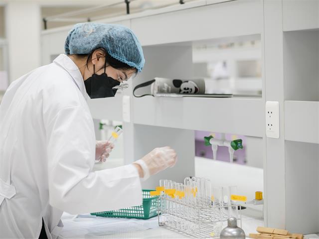 School of Pharmaceutical Sciences provides practical learning under Covid-19 