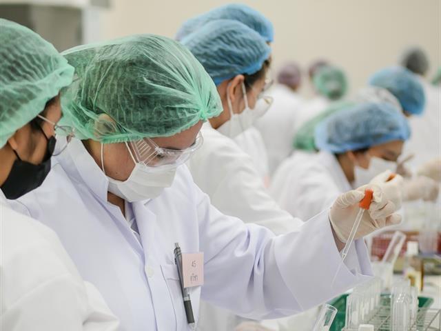 School of Pharmaceutical Sciences provides practical learning under Covid-19 