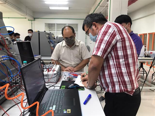 โปรแกรมหน้าจอสัมผัส HMI 