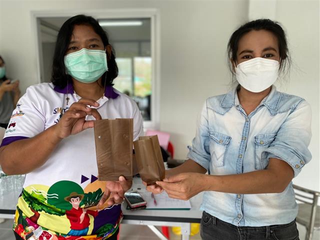 ศูนย์การเรียนรู้เศรษฐกิจพอเพียง คณะเกษตรศาสตร์ ฯ  ม.พะเยา จัดกิจกรรมถ่ายทอดความรู้และเทคโนโลยี “ถุงปลูกย่อยสลายได้จากกากกาแฟ”