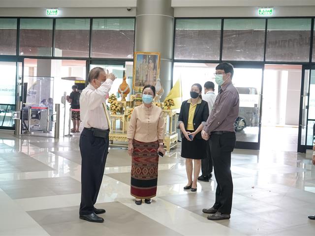 อธิการบดีมหาวิทยาลัยพะเยา  ลงพื้นที่ตรวจรับมอบครุภัณฑ์ทางการแพทย์ โรงพยาบาลมหาวิทยาลัยพะเยา