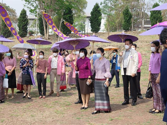 คณะศิลปศาสตร์ ร่วมกับวิทยาลัยการศึกษา และคณะรัฐศาสตร์และสังคมศาสตร์  จัดพิธีตักน้ำสรงพระธาตุจอมทองและพิธีอธิฐานจิตรวมน้ำสรงพระธาตุจอมทอง