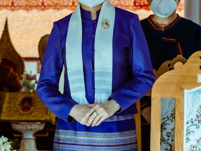 ประเพณีแห่ผ้าห่มพระธาตุจอมทอง