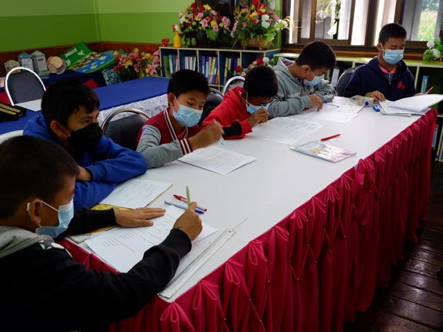 คณะศิลปศาสตร์ ดำเนินโครงการพัฒนาคุณภาพการศึกษาและการพัฒนาท้องถิ่น โดยมีสถาบันอุดมศึกษาเป็นพี่เลี้ยง ประจำปีการศึกษา 2564
