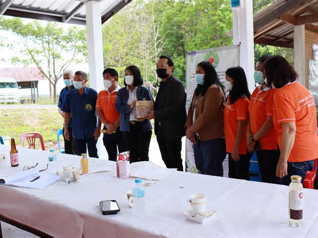 คณะเกษตรศาสตร์และทรัพยากรธรรมชาติ มหาวิทยาลัยพะเยา ลงพื้นที่ติดตามโครงการ "บริหารจัดการควบคุมแมลงศัตรูพืชลิ้นจี่และการเพิ่มมูลค่าสินค้าเกษตรแปรรูปและผลิตภัณฑ์ กลุ่มอนุรักษ์ผลิตลิ้นจี่คุณภาพ ห้วยป่ากล้วย"