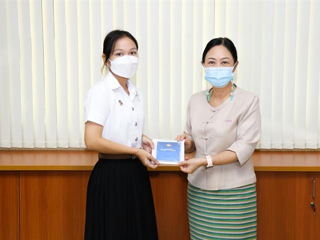 นิสิตทุนพระราชทาฯ