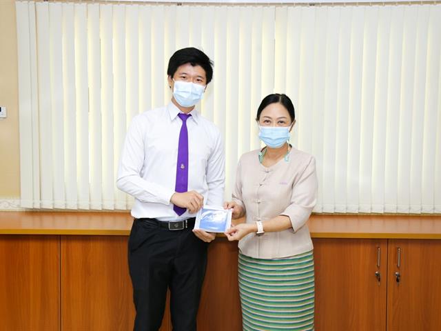 นิสิตทุนพระราชทาฯ