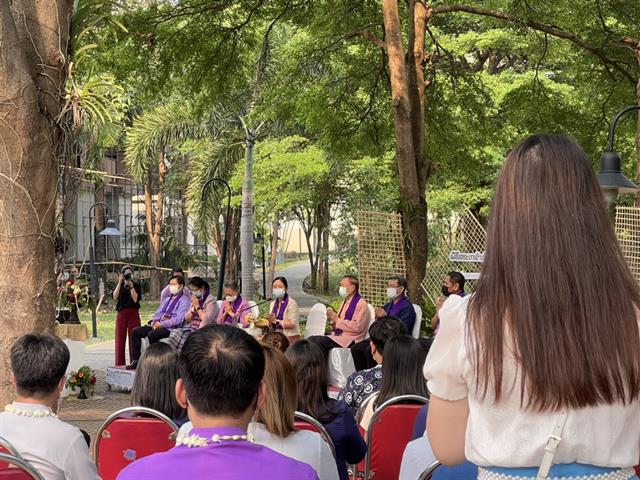 พิธีสระเกล้าดำหัวอธิการบดีและผู้อาวุโส เนื่องในเทศกาลสงกรานต์มหาวิทยาลัยพะเยา ประจำปี 2565