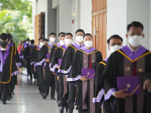 พิธีพระราชทานปริญญาบัตร