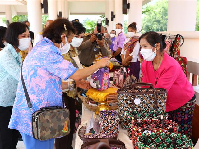 พิธีพระราชทานปริญญาบัตร