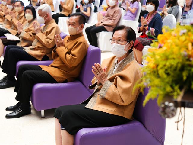 มหาวิทยาลัยพะเยาจัดพิธีสระเกล้าดำหัว นายกสภามหาวิทยาลัยพะเยา และกรรมการสภามหาวิทยาลัยผู้ทรงคุณวุฒิ เนื่องในเทศกาลสงกรานต์