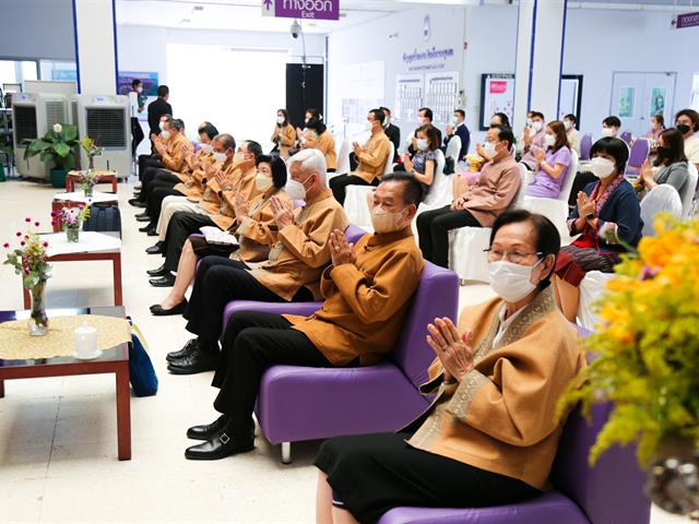 มหาวิทยาลัยพะเยาจัดพิธีสระเกล้าดำหัว นายกสภามหาวิทยาลัยพะเยา และกรรมการสภามหาวิทยาลัยผู้ทรงคุณวุฒิ เนื่องในเทศกาลสงกรานต์