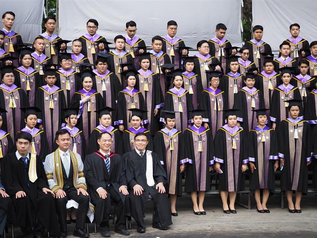 คณะนิติศาสตร์ ดำเนินการฝึกซ้อมและเตรียมความพร้อมเข้ารับพระราชทานปริญญาบัตร ประจำปีการศึกษา 2561 ให้กับบัณฑิต และมหาบัณฑิตและดุษฎีบัณฑิต ในระหว่างวันที่ 21 – 24 กุมภาพันธ์ 2565 ณ ห้อง PKY4 และC201-C204  อาคารเรียนรวมหลังเก่า มหาวิทยาลัยพะเยา 