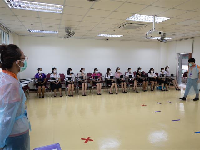 คณะกรรมการดำเนินงานพิธีพระราชทานปริญญาบัตร คณะศิลปศาสตร์ ดำเนินการฝึกซ้อมบัณฑิต เพื่อเตรียมความพร้อมการเข้ารับพระราชทานปริญญาบัตร ประจำปีการศึกษา ๒๕๖๓