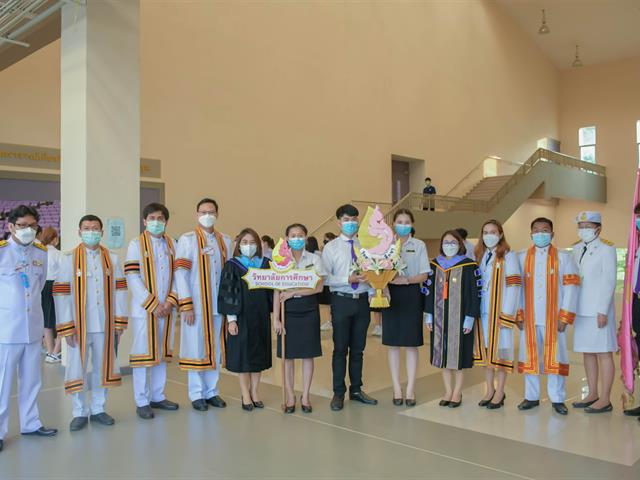 วิทยาลัยการศึกษา มหาวิทยาลัยพะเยา ขอแสดงความยินดี กับบัณฑิต มหาบัณฑิต และดุษฎีบัณฑิต ในพิธีพระราชทานปริญญาบัตร ประจำปีการศึกษา 2563