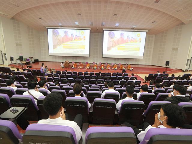ทำบุญตักบาตรอุปกรณ์การเรียน
