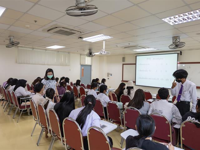คณะศิลปศาสตร์จัดโครงการเตรียมความพร้อมด้านวิชาการและทักษะการใช้ชีวิตในมหาวิทยาลัย ของนิสิตชั้นปีที่ 1 คณะศิลปศาสตร์ ประจำปีการศึกษา 2565 (แยกสาขาวิชา)