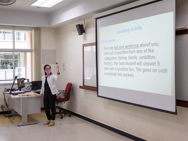 คณะศิลปศาสตร์จัดโครงการเตรียมความพร้อมด้านวิชาการและทักษะการใช้ชีวิตในมหาวิทยาลัย ของนิสิตชั้นปีที่ 1 คณะศิลปศาสตร์ ประจำปีการศึกษา 2565 (แยกสาขาวิชา)