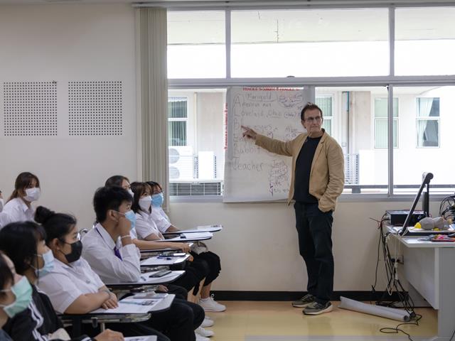 คณะศิลปศาสตร์จัดโครงการเตรียมความพร้อมด้านวิชาการและทักษะการใช้ชีวิตในมหาวิทยาลัย ของนิสิตชั้นปีที่ 1 คณะศิลปศาสตร์ ประจำปีการศึกษา 2565 (แยกสาขาวิชา)