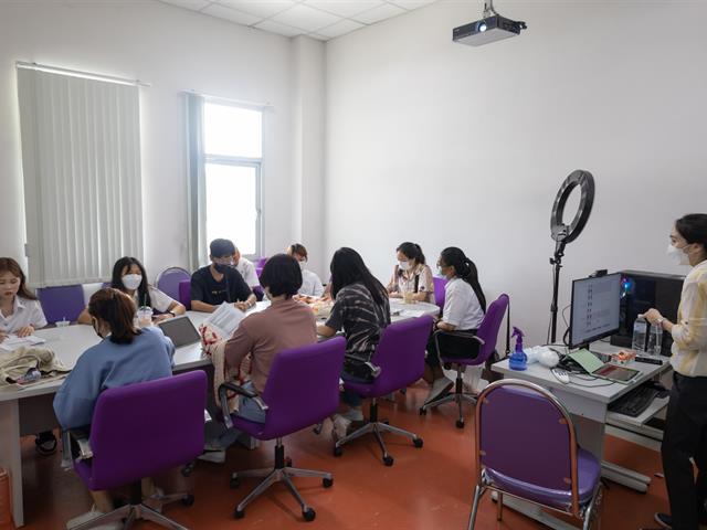 คณะศิลปศาสตร์จัดโครงการเตรียมความพร้อมด้านวิชาการและทักษะการใช้ชีวิตในมหาวิทยาลัย ของนิสิตชั้นปีที่ 1 คณะศิลปศาสตร์ ประจำปีการศึกษา 2565 (แยกสาขาวิชา)