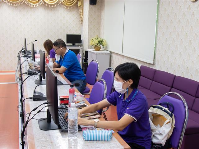 ศูนย์ภาษา คณะศิลปศาสตร์ จัดทดสอบวัดความรู้ภาษาอังกฤษ ระดับปริญญาตรี สำหรับนิสิตรหัส 65 เพื่อเปิดใช้งานโปรแกรมสำเร็จรูป แบบออนไลน์