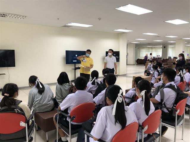 VR Edutainment