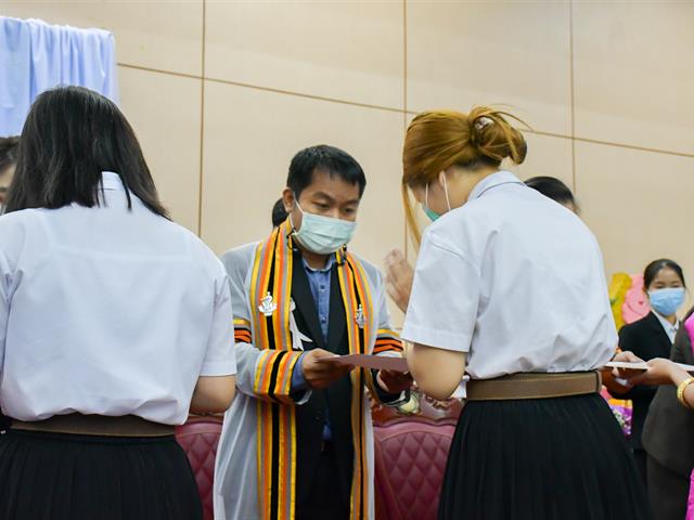 วิทยาลัยการศึกษา ร่วมกับสโมสรนิสิต จัดพิธีไหว้ครู ประจำปีการศึกษา 2565 “เสน่ห์ศิลป์ ถิ่นล้านนา คุรุนิสิตนิสิตา บูชาครู”