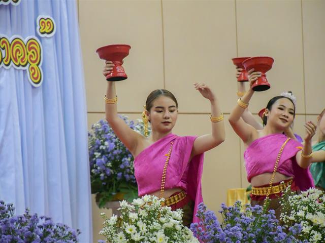 วิทยาลัยการศึกษา ร่วมกับสโมสรนิสิต จัดพิธีไหว้ครู ประจำปีการศึกษา 2565 “เสน่ห์ศิลป์ ถิ่นล้านนา คุรุนิสิตนิสิตา บูชาครู”