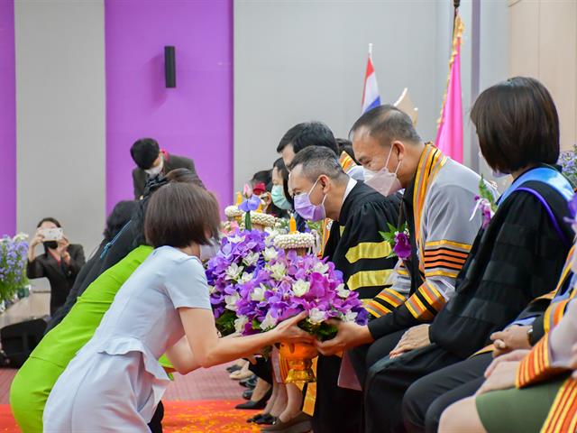 วิทยาลัยการศึกษา ร่วมกับสโมสรนิสิต จัดพิธีไหว้ครู ประจำปีการศึกษา 2565 “เสน่ห์ศิลป์ ถิ่นล้านนา คุรุนิสิตนิสิตา บูชาครู”