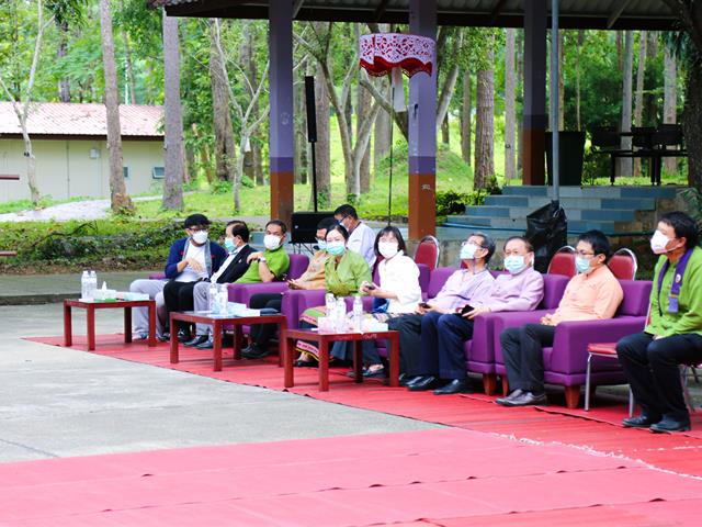 คณบดีคณะสหเวชศาสตร์ ร่วมพิธีไหว้ครูสล่าและไหว้ครูพื้นเมือง (ไหว้ครูกิ๋นอ้อพญา) ของคณะสถาปัตยกรรมศาสตร์และศิลปกรรมศาสตร์ มหาวิทยาลัยพะเยา