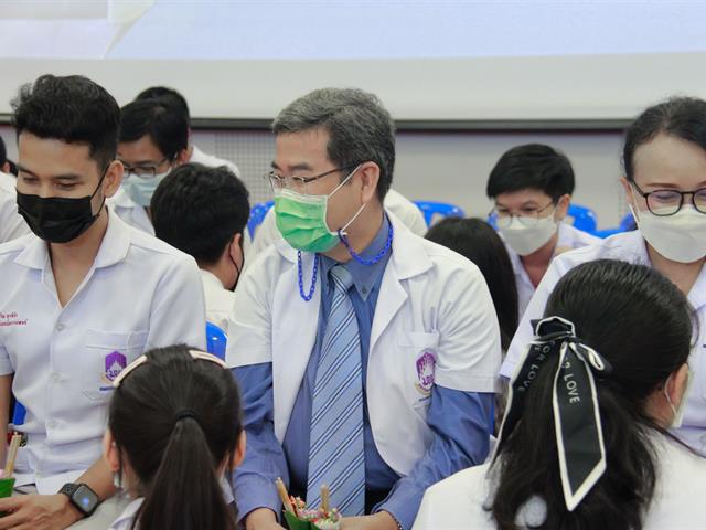 คณะสหเวชศาสตร์ มหาวิทยาลัยพะเยา จัดพิธีไหว้ครู คณะสหเวชศาสตร์ ประจำปีการศึกษา 2565 ณ อาคาร 99 ปี พระอุบาลีคุณูปมาจารย์ (ปวง ธ มมปญโญ) มหาวิทยาลัยพะเยา