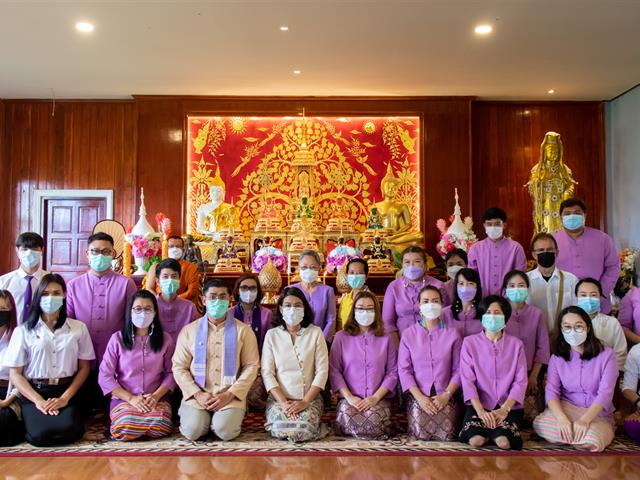คณะศิลปศาสตร์จัดโครงการถวายเทียนส่องธรรม เนื่องในโอกาสวันอาสาฬหบูชาและวันเข้าพรรษา ๒๕๖๕