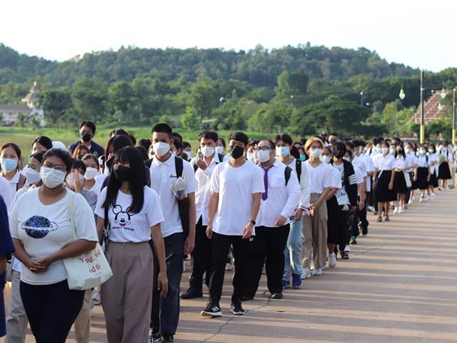 ถวายเทียนพรรษา