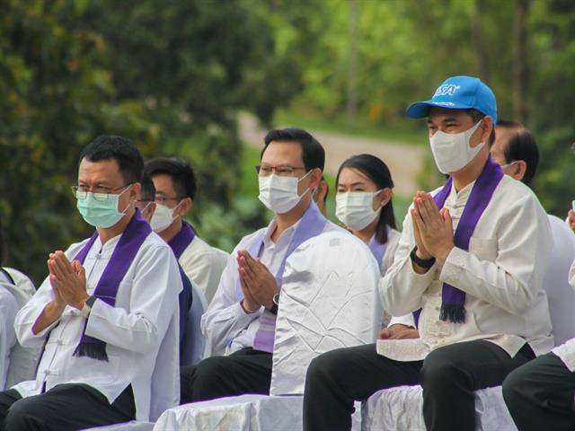 วิทยาลัยการศึกษา ร่วมโครงการพิธีบวงสรวงสมเด็จพระนเรศวรมหาราชและประเพณีเดินเข้า ม. ประจำปีการศึกษา 2565