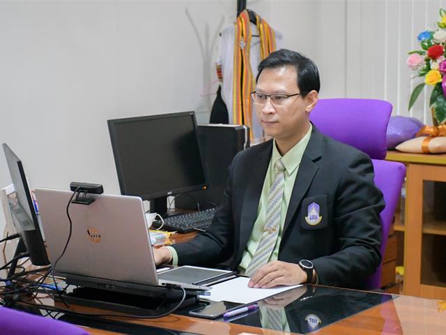 วิทยาลัยการศึกษา ร่วมพิธีประกาศเกียรติคุณตราสัญลักษณ์ G – Green ระดับประเทศ  Green For Life ON EARTH ผ่านระบบ Online ด้วย Application ZOOM 