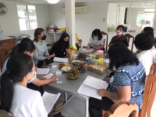 คณะเกษตรศาสตร์และทรัพยากรธรรมชาติ มหาวิทยาลัยพะเยา ได้รับเชิญให้เข้าร่วมประเมินพิจารณาคัดเลือก ผู้รับรางวัล อย.ควอลิตี้ อวอร์ด ด้านผลิตภัณฑ์สุขภาพชุมชน ระดับจังหวัด ประจำปี 2565