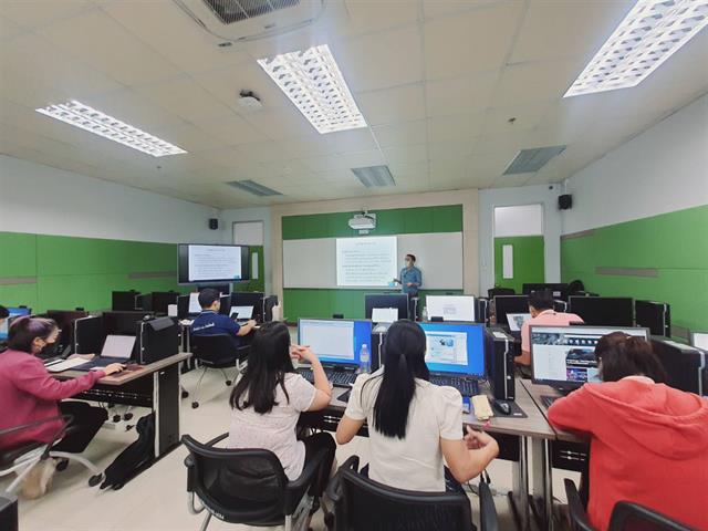 การประยุกต์ใช้โปรแกรมทางสถิติเพื่อการวิจัย