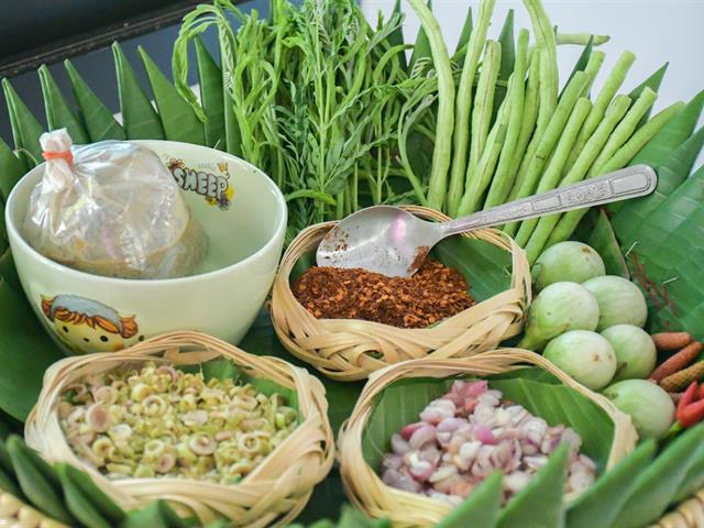 วิทยาลัยการศึกษา ดำเนินโครงการขับเคลื่อนศูนย์การเรียนรู้วัฒนธรรมและภูมิปัญญาตำบลดอกคำใต้ กิจกรรม “เทคนิคการขายออนไลน์ – ไลฟ์สดอย่างไรให้ปัง”