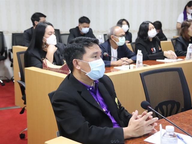 ดูงาน
