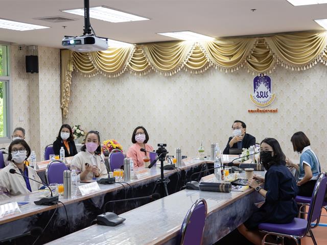 คณะศิลปศาสตร์ นำเสนอพื้นที่การเรียนรู้ที่ผ่านพิจารณาเบื้องต้น ภายใต้ชื่อ “พื้นที่การเรียนรู้ภาษาอังกฤษของศูนย์การเรียนอินทรีอาสา (บ้านห้วยปุ้ม)”
