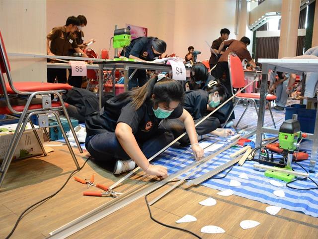 การแข่งขันเพื่อสร้างสรรค์วิชาการด้านโครงสร้างด้วยไม้ไอศกรีม