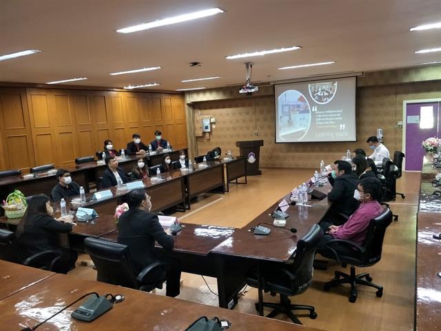 โปรแกรมวิชานิติศาสตร์พร้อมนิสิตจากคณะมนุษยศาสตร์และสังคมศาสตร์  มหาวิทยาลัยราชภัฎกำแพงเพชร
