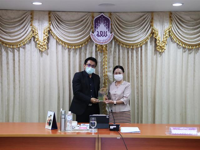 คณะเภสัชศาสตร์ มหาวิทยาลัยพะเยา ได้รับมอบโล่รางวัลเชิดชูเกียรติ 