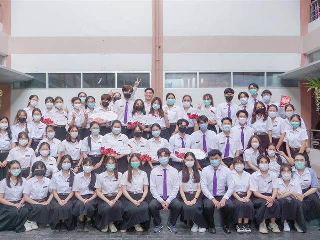 คณะสหเวชศาสตร์ มหาวิทยาลัยพะเยา สาขากายภาพบำบัด การนำเสนอโปสเตอร์ภาคนิพนธ์ ประจำปีการศึกษา 2565