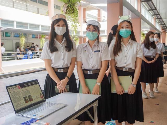 คณะสหเวชศาสตร์ มหาวิทยาลัยพะเยา สาขากายภาพบำบัด การนำเสนอโปสเตอร์ภาคนิพนธ์ ประจำปีการศึกษา 2565